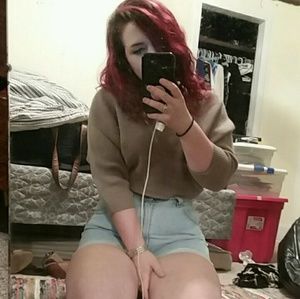 Meet your Posher, Faith